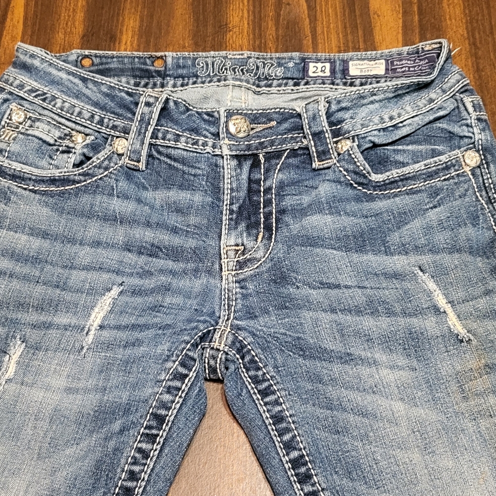 Buckle-MissMe, distressed,ripped,boot-cut jeans!